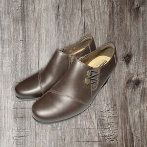 Clarks Emslie Warren brown leather‎ bootie. Women’s Size 8.5